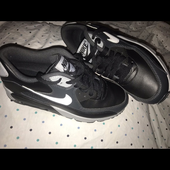 Nike Other - NIKE AIR MAX!!